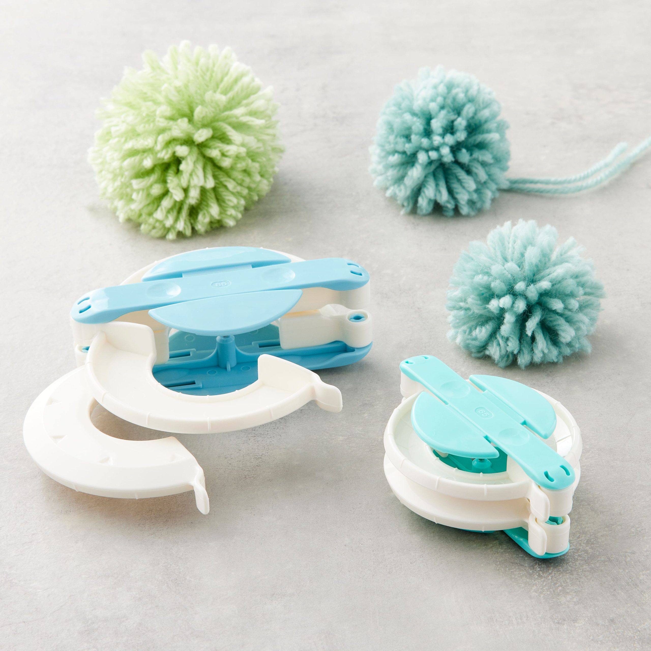 Clover Pom Pom Maker Set - Image 2