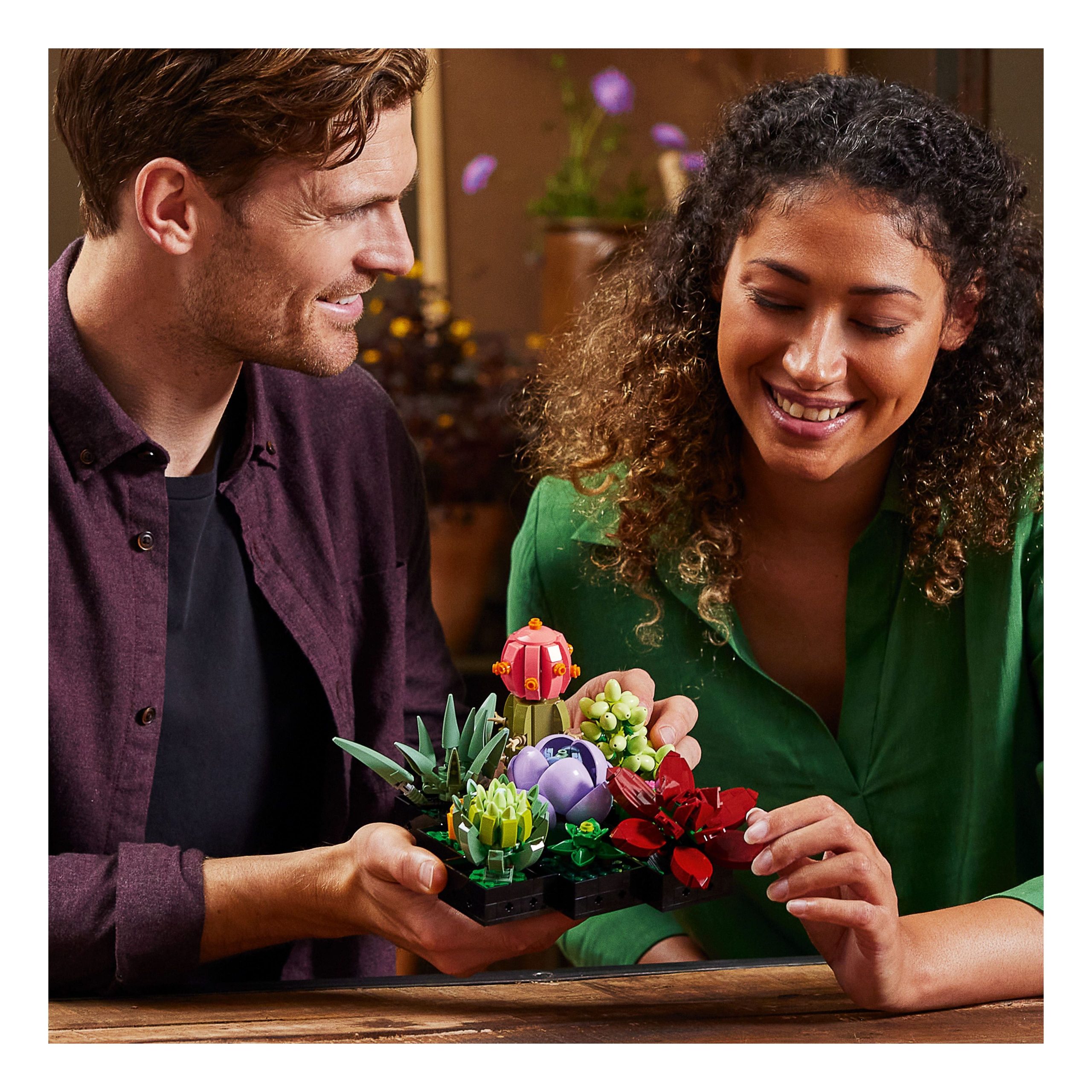 LEGO® Botanicals™ Succulents - Image 3